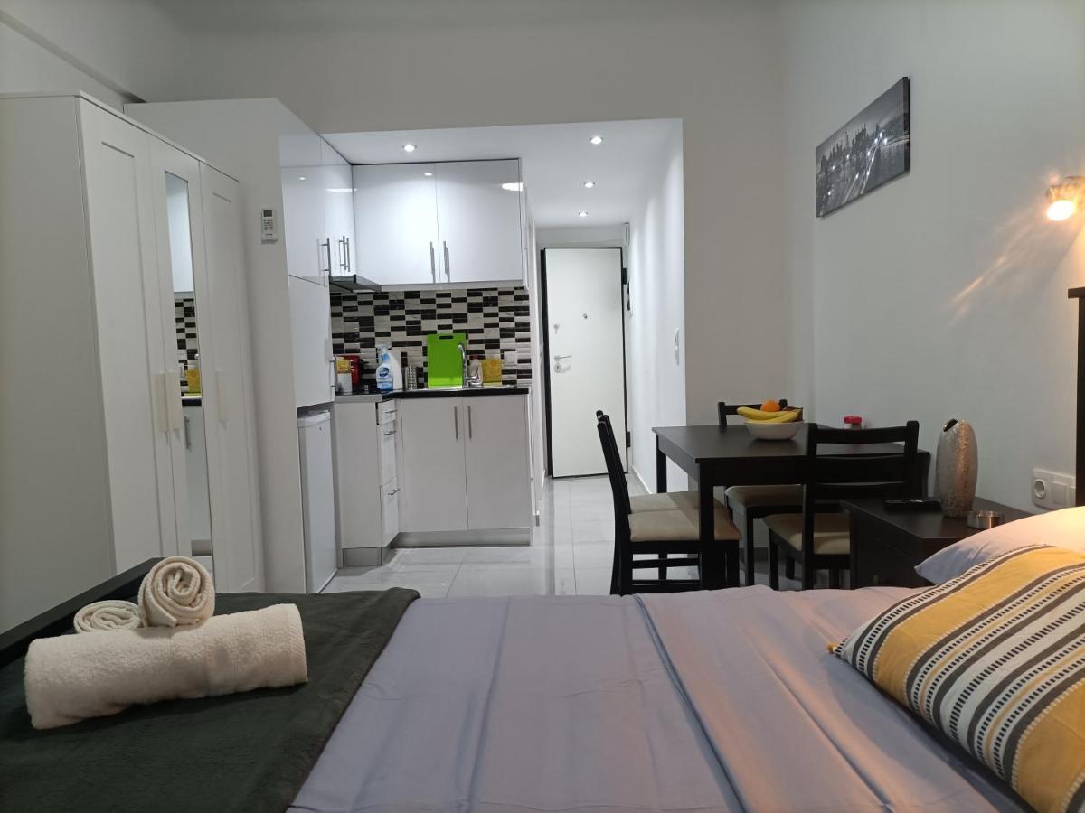 City Adventures Apartamento Atenas Exterior foto